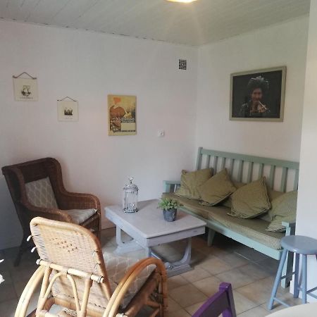 Le Gite Des Megalithes Le Bernard Exterior foto